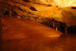 Cova De Can Marcá (Cave)